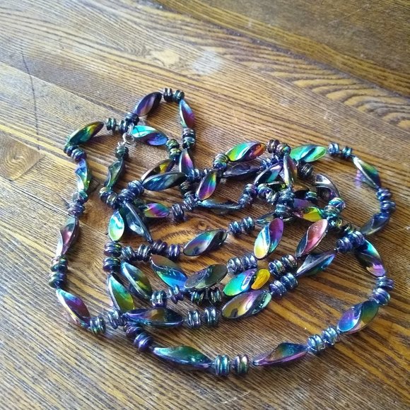 vintage 80s 3 piece iridescent oil slick layering necklaces brooch set - Picture 2 of 12